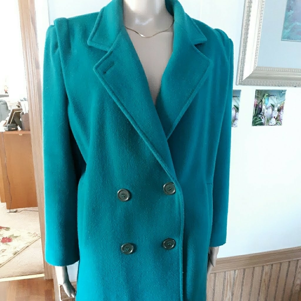 Ladies Winter Coat Vintage 1980s